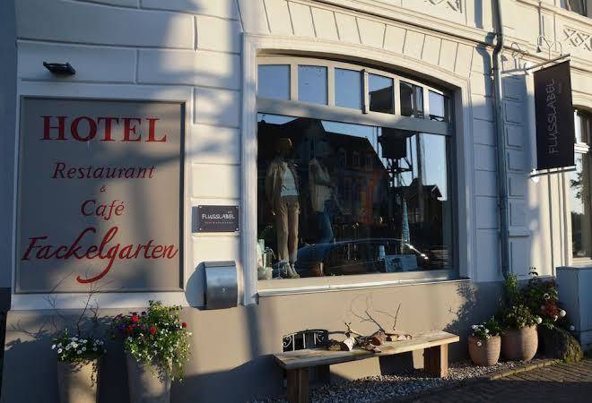 Hotel & Restaurant Fackelgarten Plau Am See Image