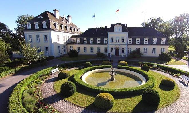 Schlosshotel Gros Plasten Image