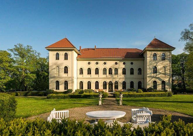 Schlosshotel marihn