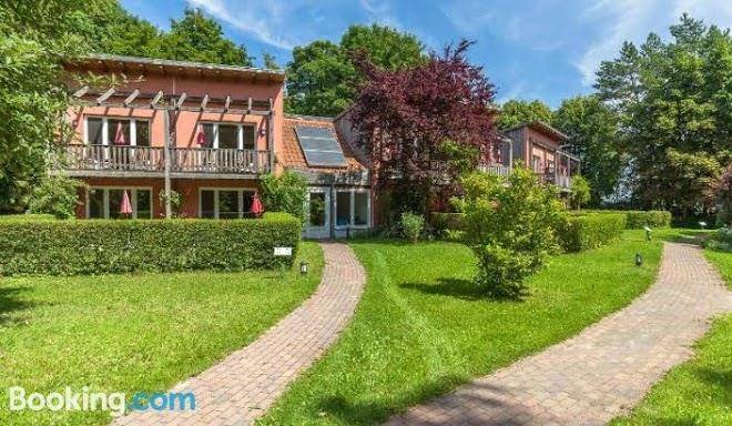 Hotel gutshaus stellshagen cordes kg