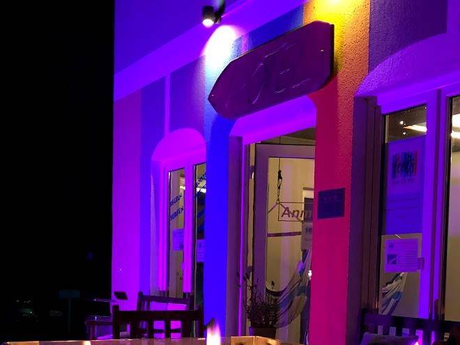 Feels beach club hotel