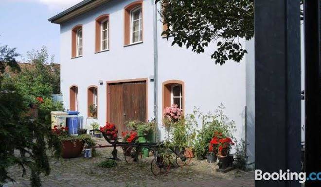 Ferienwohnungen und zimmer im alten haus