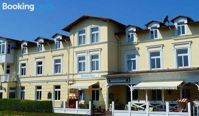Hotel koos