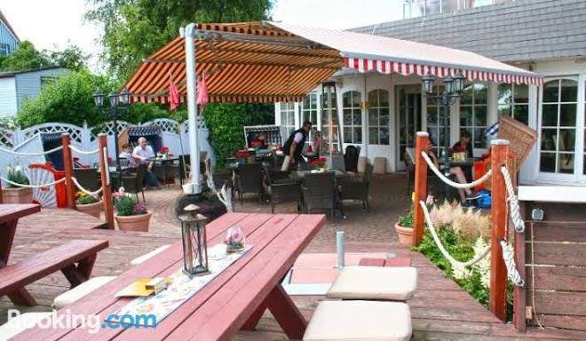 Hotelyacht Galion Fly Image