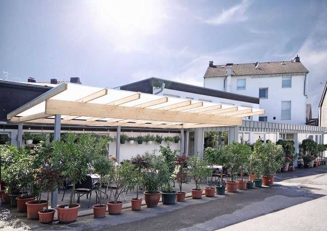 Hotel restaurant mennicken