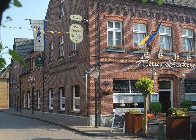 Haus deckers restaurant und hotel am markt