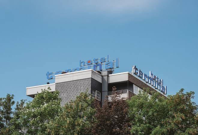 Hotel terminal
