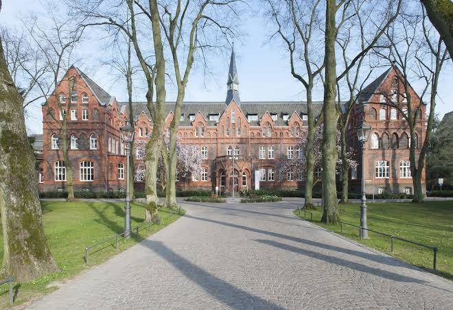 Hotel Mutterhaus Dusseldorf Image