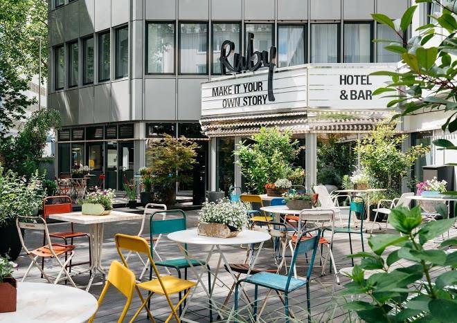 Ruby leni hotel & bar