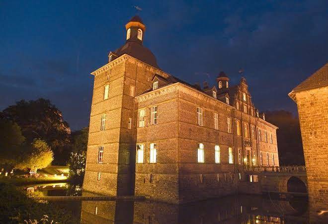 Hugenpottchen in der remise