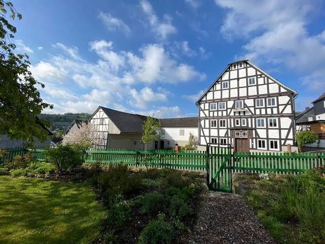 Hof hallenberg