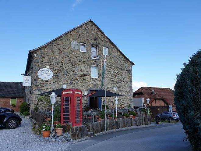 Henblas hotel