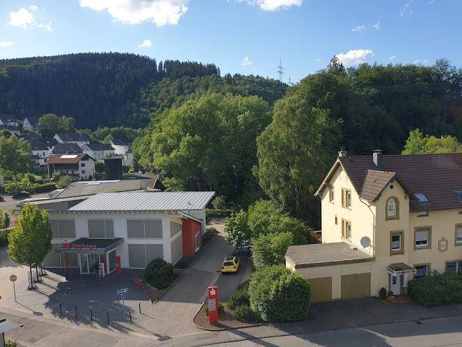 Dorfkrug hotel gmbh