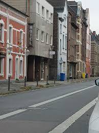 S & l hotel neuss