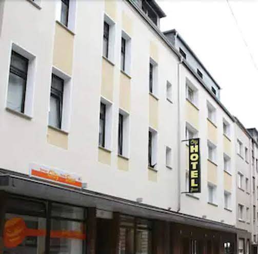 City hotel