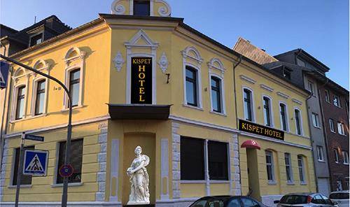 Kispet deluxe hotel