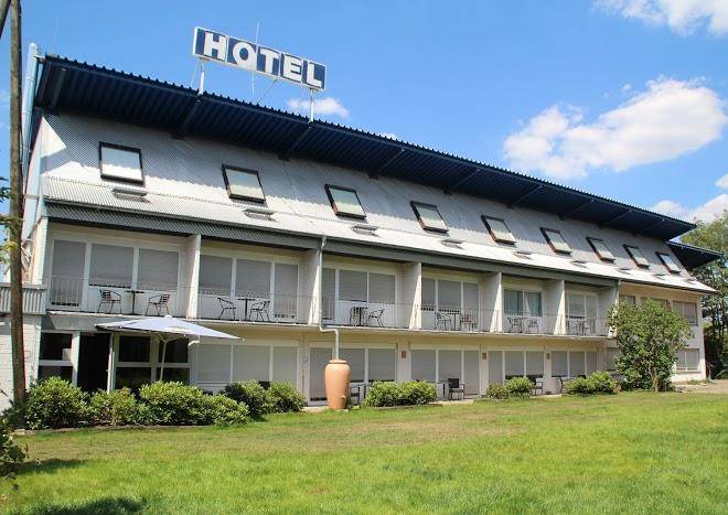 Hotel hangelar