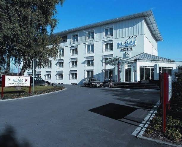 Maifeld sport und tagungshotel