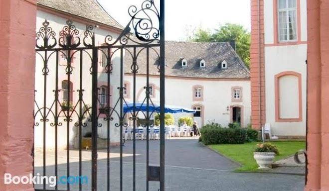 Prisma hotel burg bollendorf