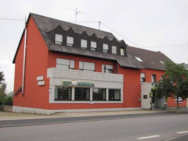 Unter den kastanien