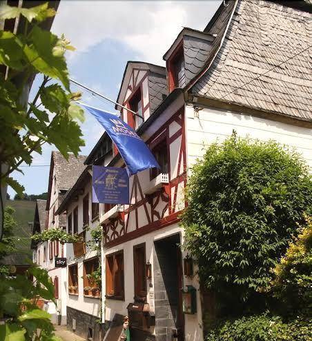 Gastehaus kuhns weinschenke