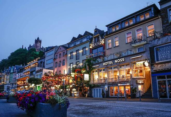 Hotel restaurant karl noss