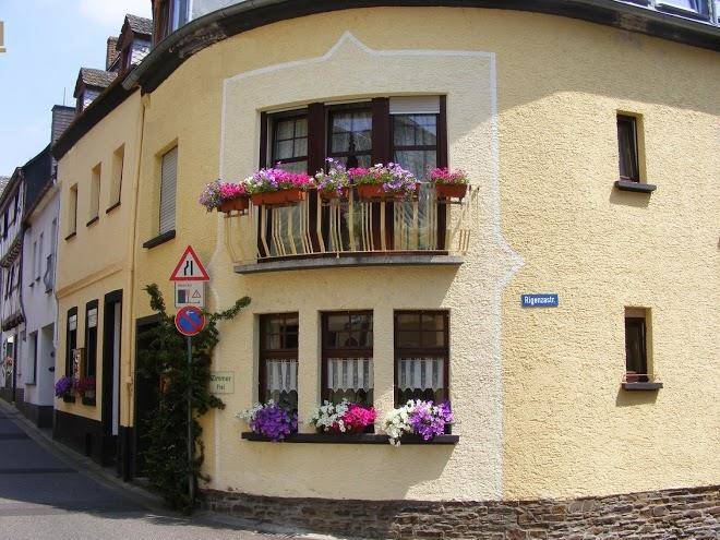 Im alten weinhaus zum achten himmel
