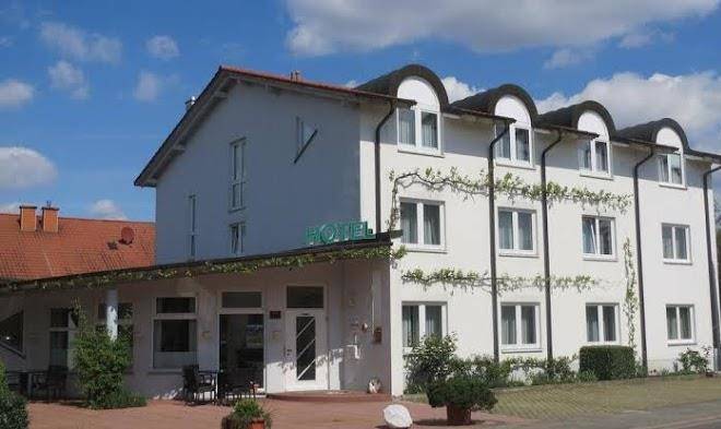 Lindner's hotel
