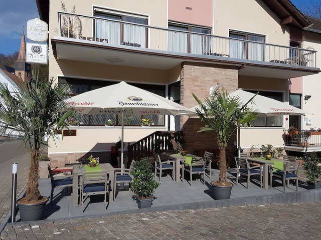 Hotel ari