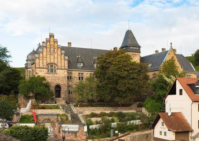 Altes amtsgericht oppenheim