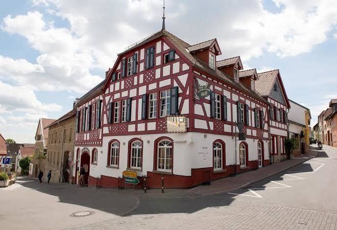 Domherrenhof