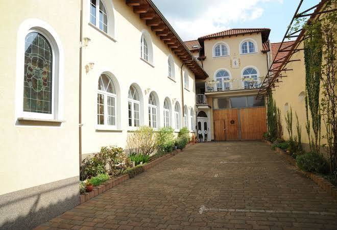 Hotel schlosshof