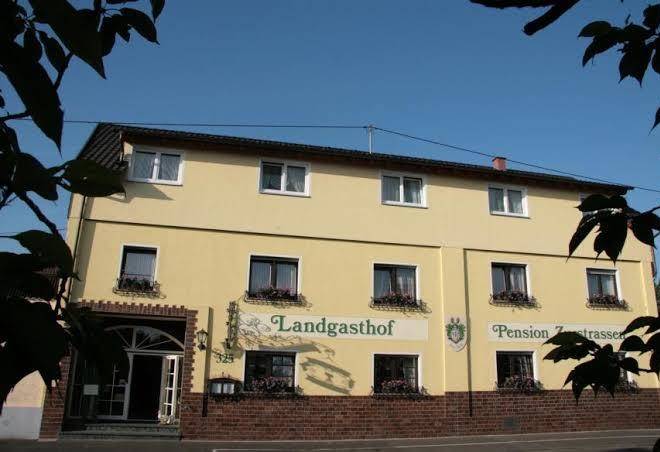 Landgasthof zurstrasen