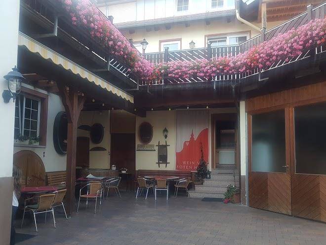 Weingut und gastehaus julianenhof