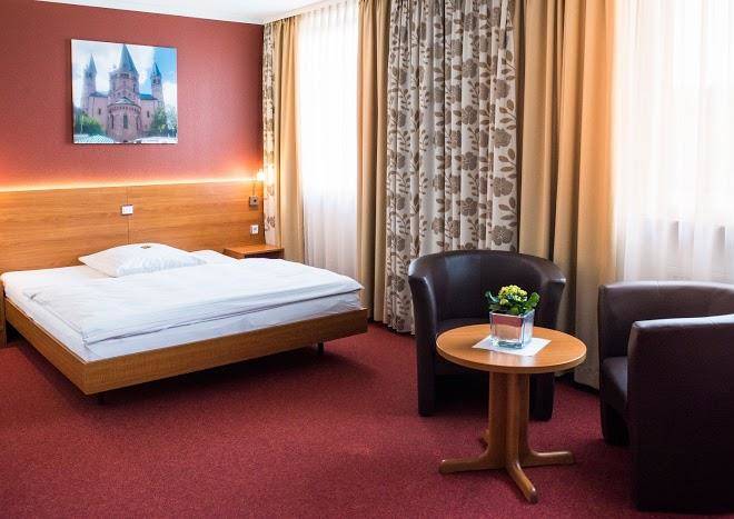 Hotel am lerchenberg