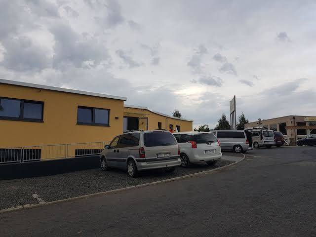 Sunnys hotel & residence
