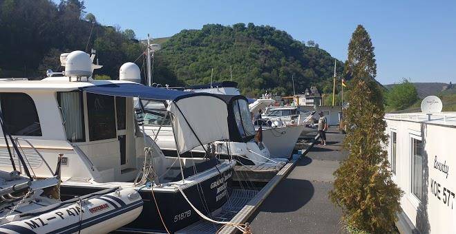 Hausboot Bounty Image