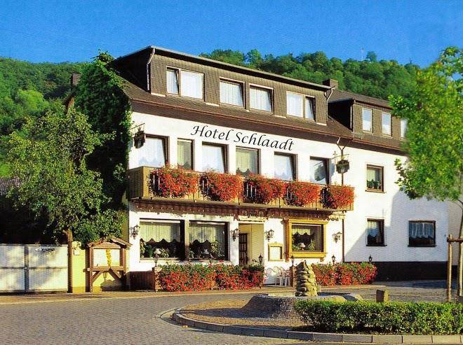 Hotel restaurant cafe schlaadt