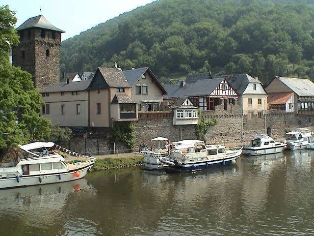 Hotel u restaurant lahnhof inh fritz may