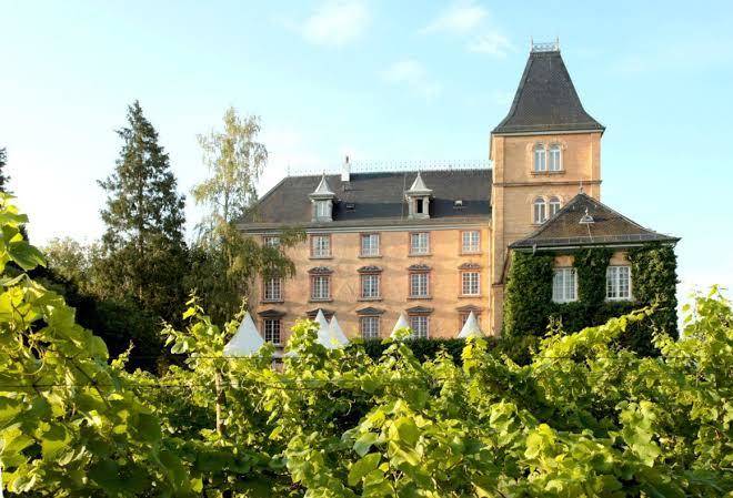 Hotel schlos edesheim privathotels dr lohbeck gmbh & co kg
