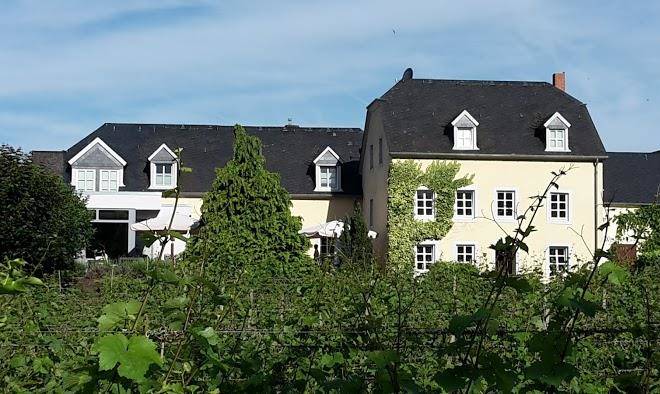 Wein u tafelhaus restaurant inh alexander oos