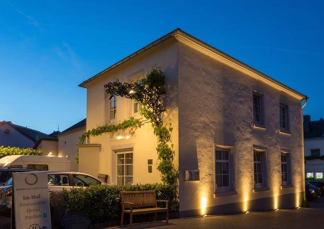 Weinhotel & Weinrestaurant Ayler Kupp Image