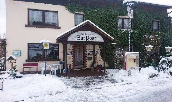 Zur post