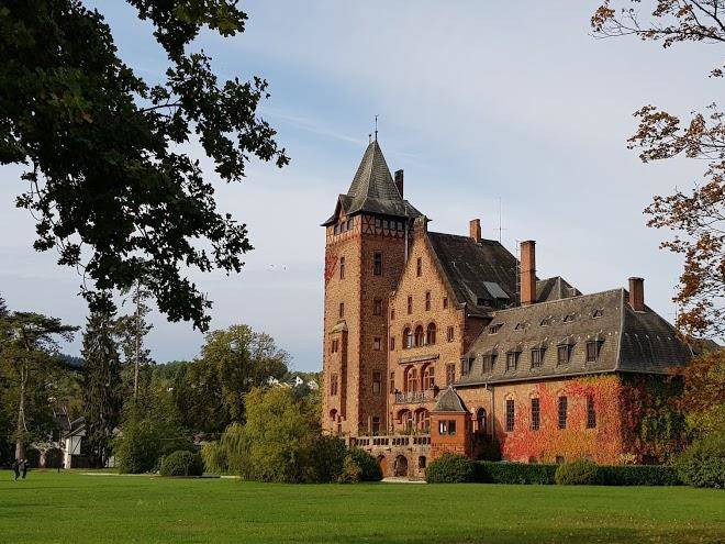 Gastehaus schloss saareck