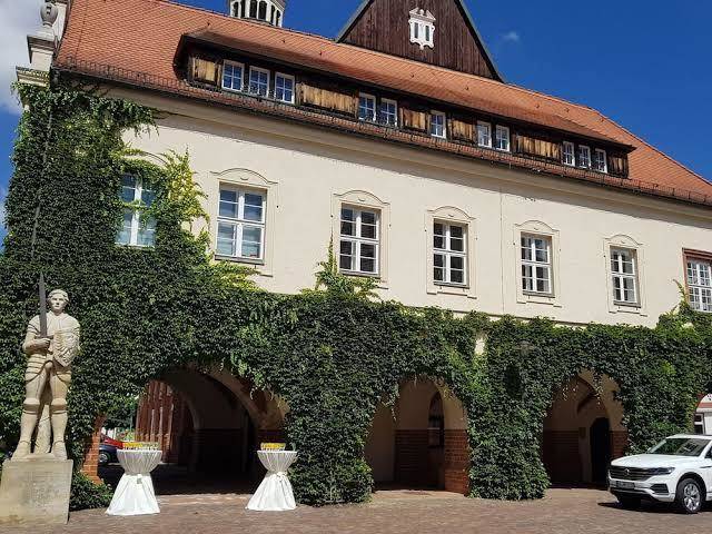 Hotel und restaurant cafe am rathaus