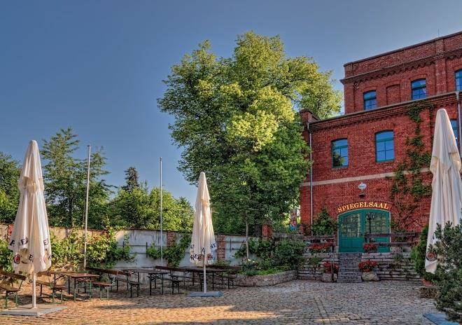 Hotel Und Gasthaus Zur Henne Image