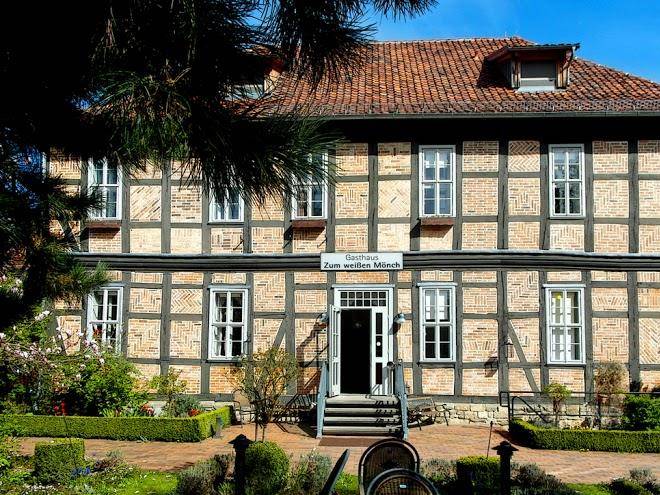 Hotel und gasthaus zum weisen monch