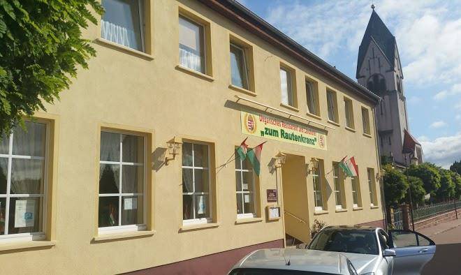 Ungarisches restaurant und landhotel zum rautenkranz