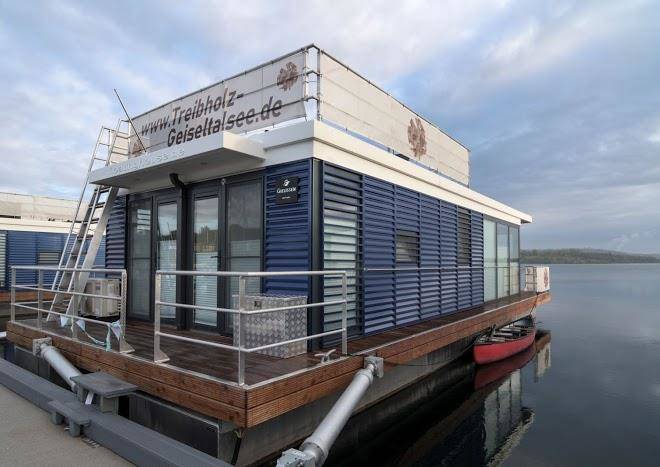 Hausboot treibholz