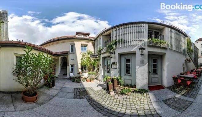 Akzent hotel goldner hirsch